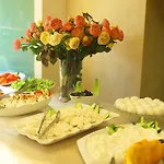 Royal Garden Hotel